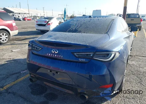 2017 Infiniti Q60 3.0T Premium z USA, uszkodzony, nr VIN JN1EV7EK5HM360852